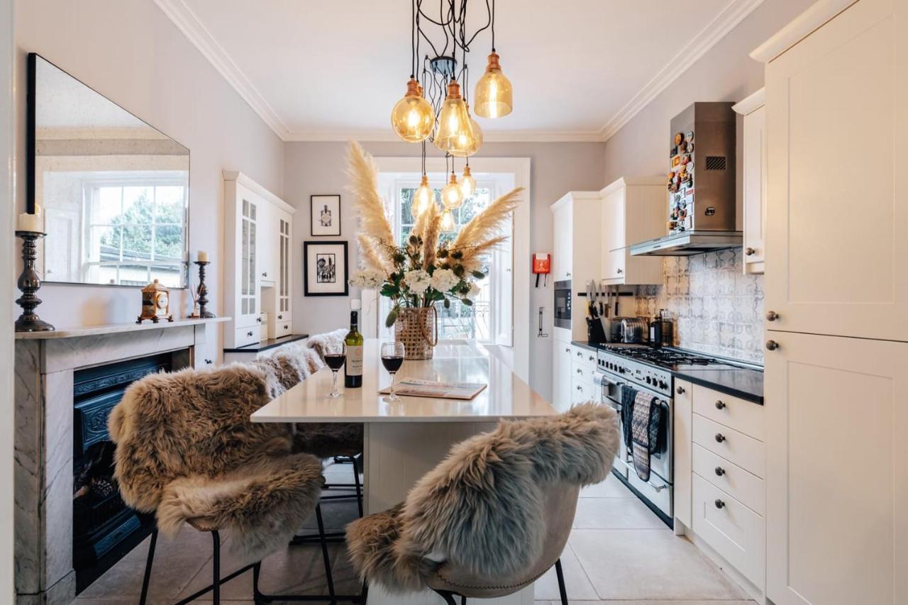 Central Townhouse With Garden & Free Parking Bath Exteriör bild