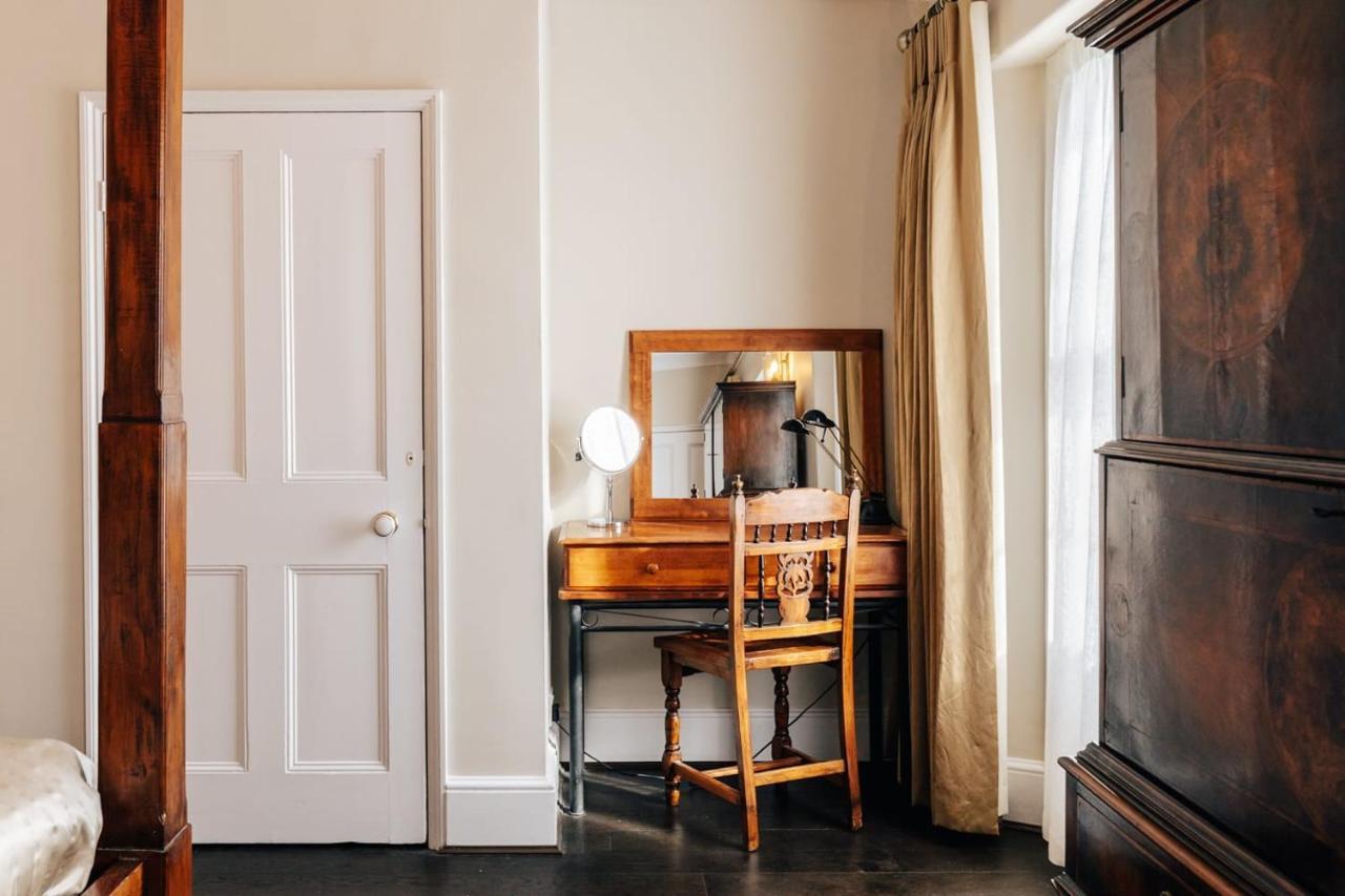 Central Townhouse With Garden & Free Parking Bath Exteriör bild